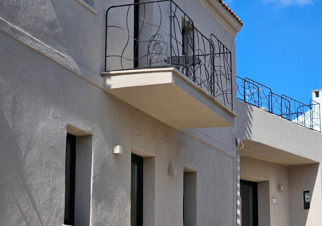 Rayuela Suites San Pantaleo Extérieur photo